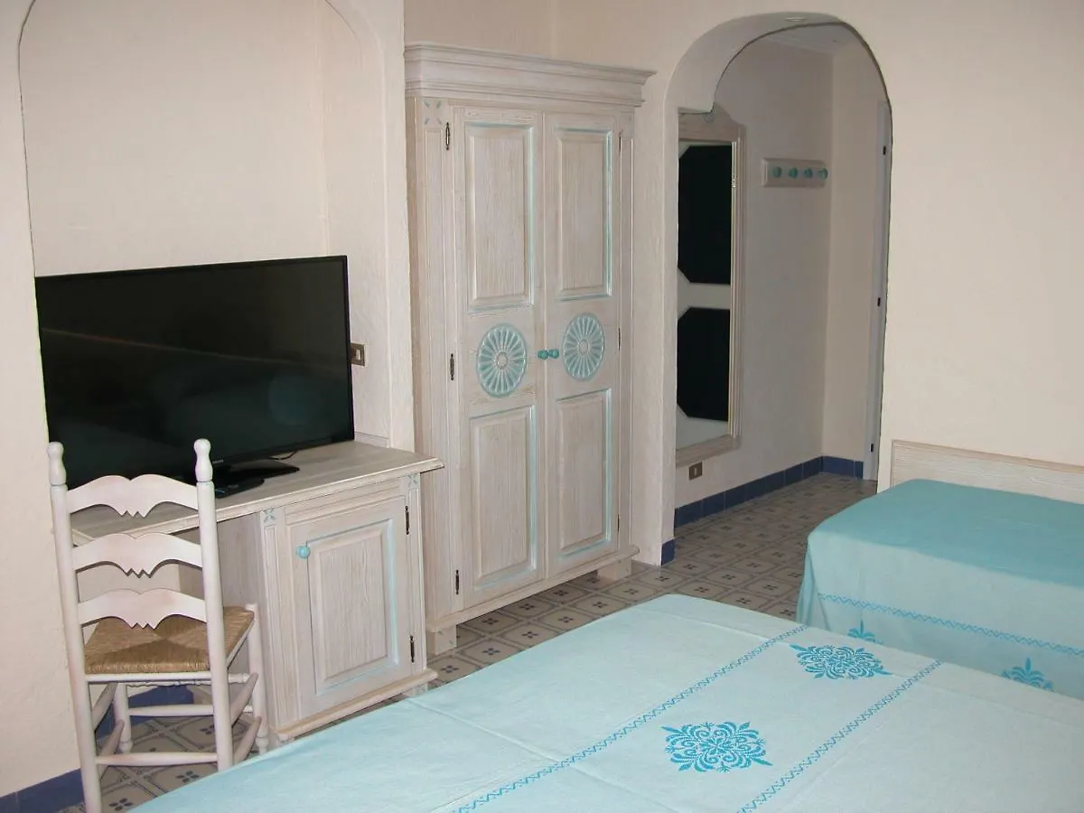 Club Hotel Cormorano Baja Sardinia 4*,