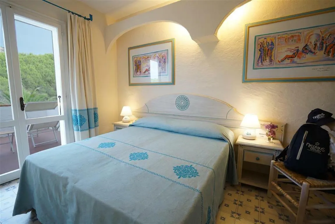 Club Hotel Cormorano Baja Sardinia 4*,